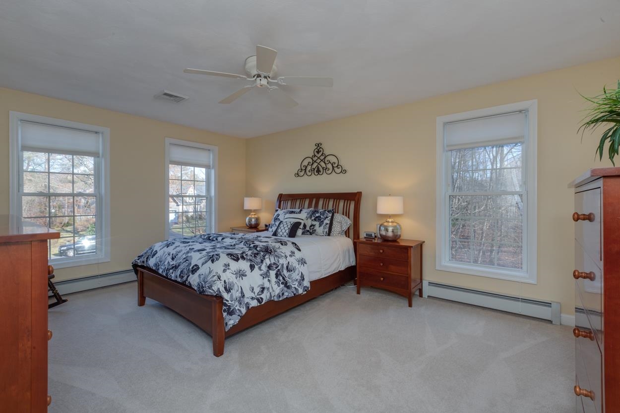 9 Equestrian Road Salem, NH 03079 - Photo 36 of 40