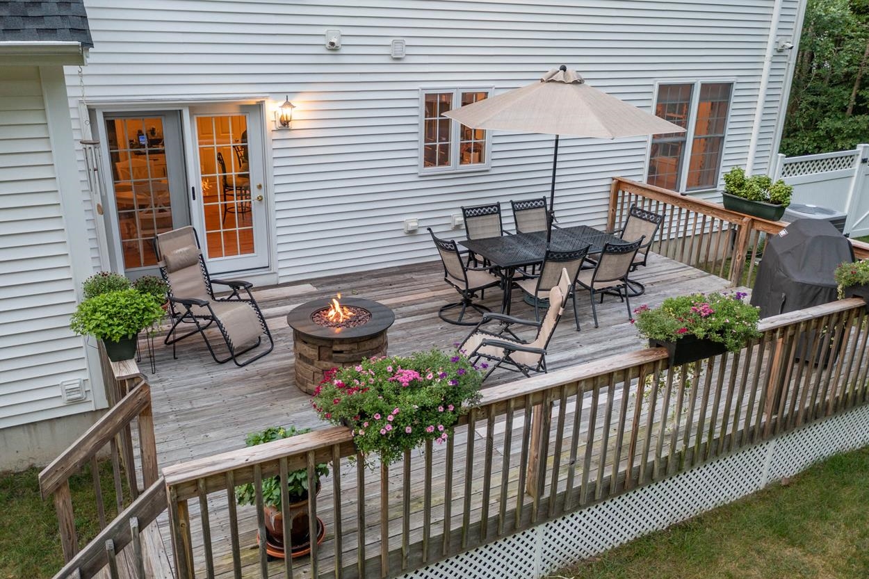 9 Equestrian Road Salem, NH 03079 - Photo 10 of 40