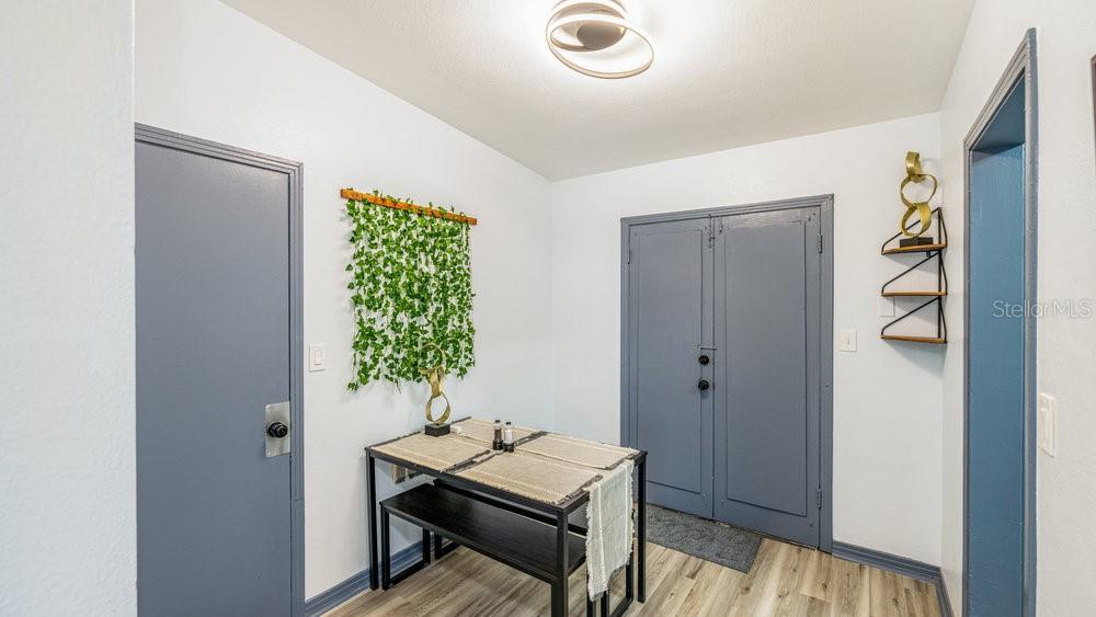 1406 South Conway Road Orlando, FL 32812 - Photo 13 of 30 a view of a workspace with furniture