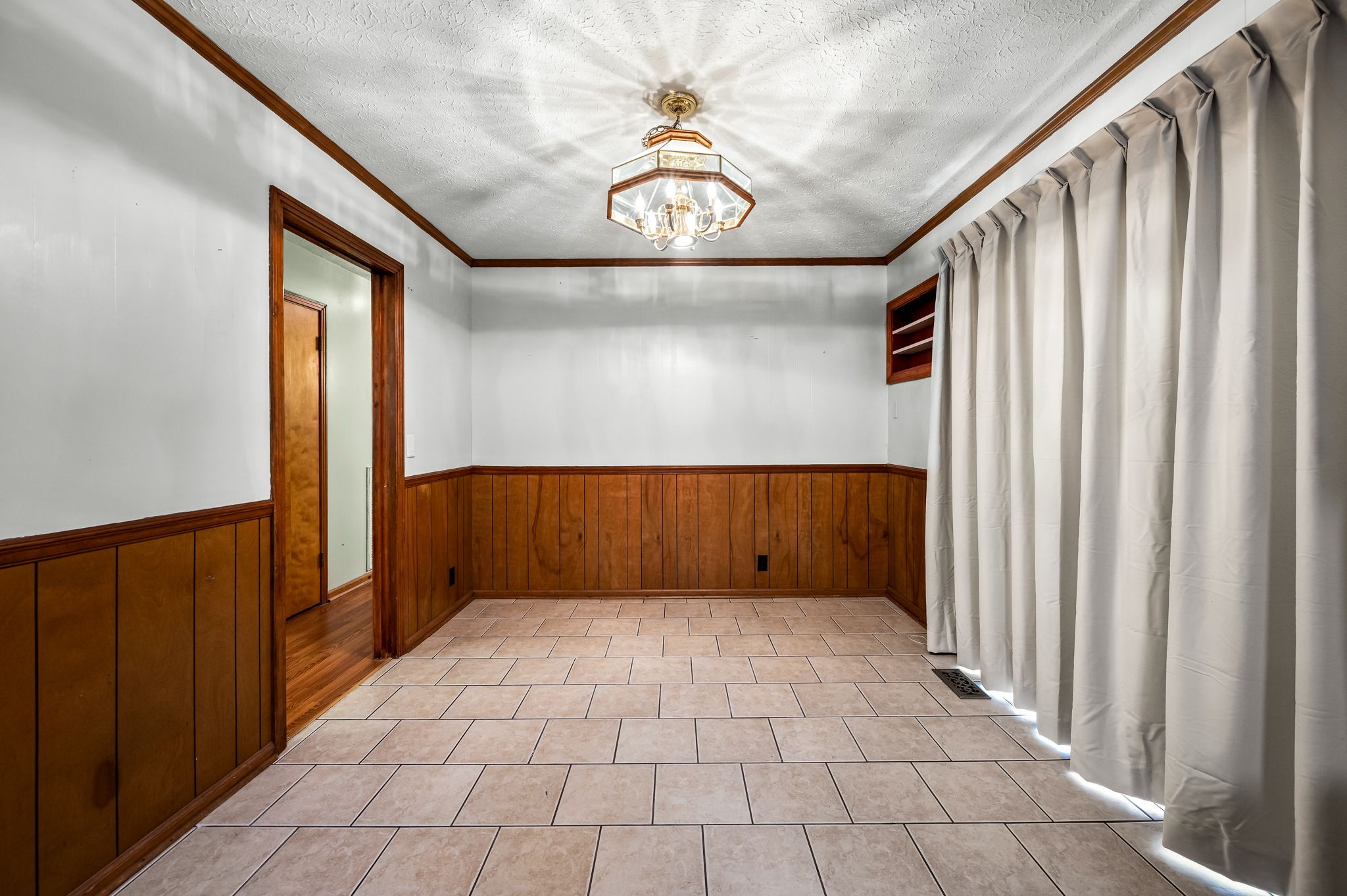 324 Jim Courtney Road Portland, TN 37148 - Photo 13 of 28 a view of entryway