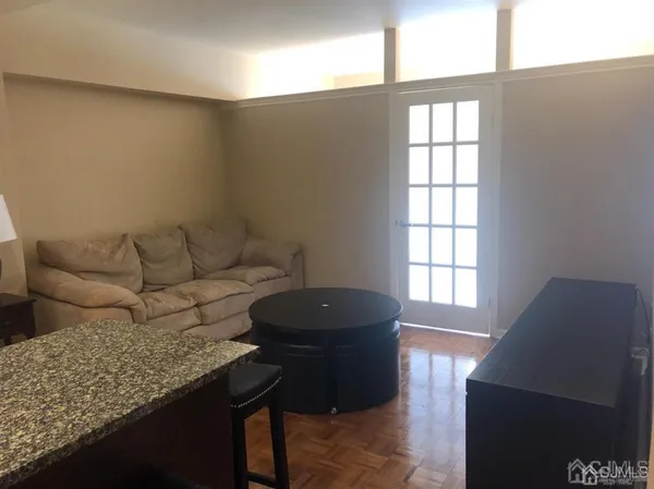 $2,800 | 110 Somerset Street, Unit 2109, New Brunswick, NJ 08901