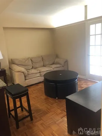 $2,800 | 110 Somerset Street, Unit 2109, New Brunswick, NJ 08901