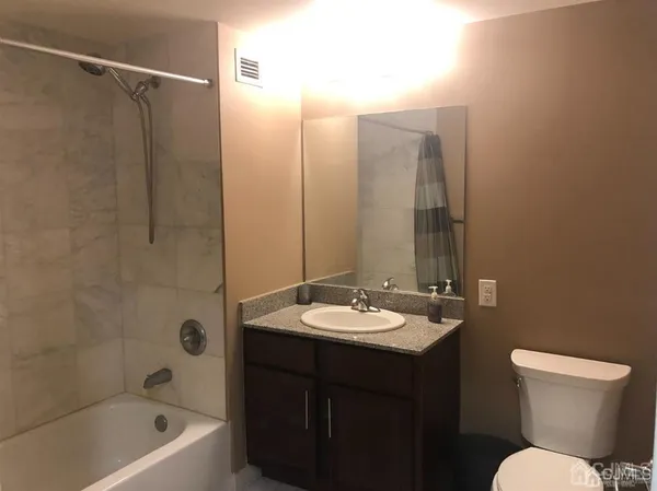 $2,800 | 110 Somerset Street, Unit 2109, New Brunswick, NJ 08901