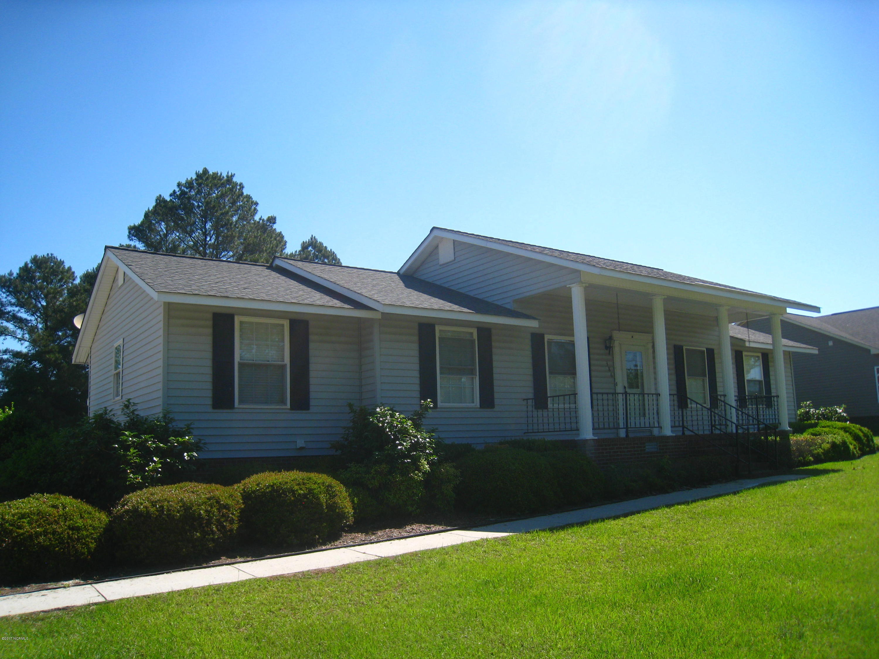 386 Bannermans Mill Road Richlands, NC 28574 - Photo 2 of 41 IMG_2462