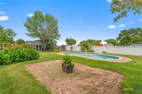 $370,000 | 2967 South Old Robinson Road, Lorena, TX 76655