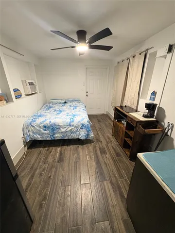 $1,200 | 2315 Cleveland Street, Hollywood, FL 33020