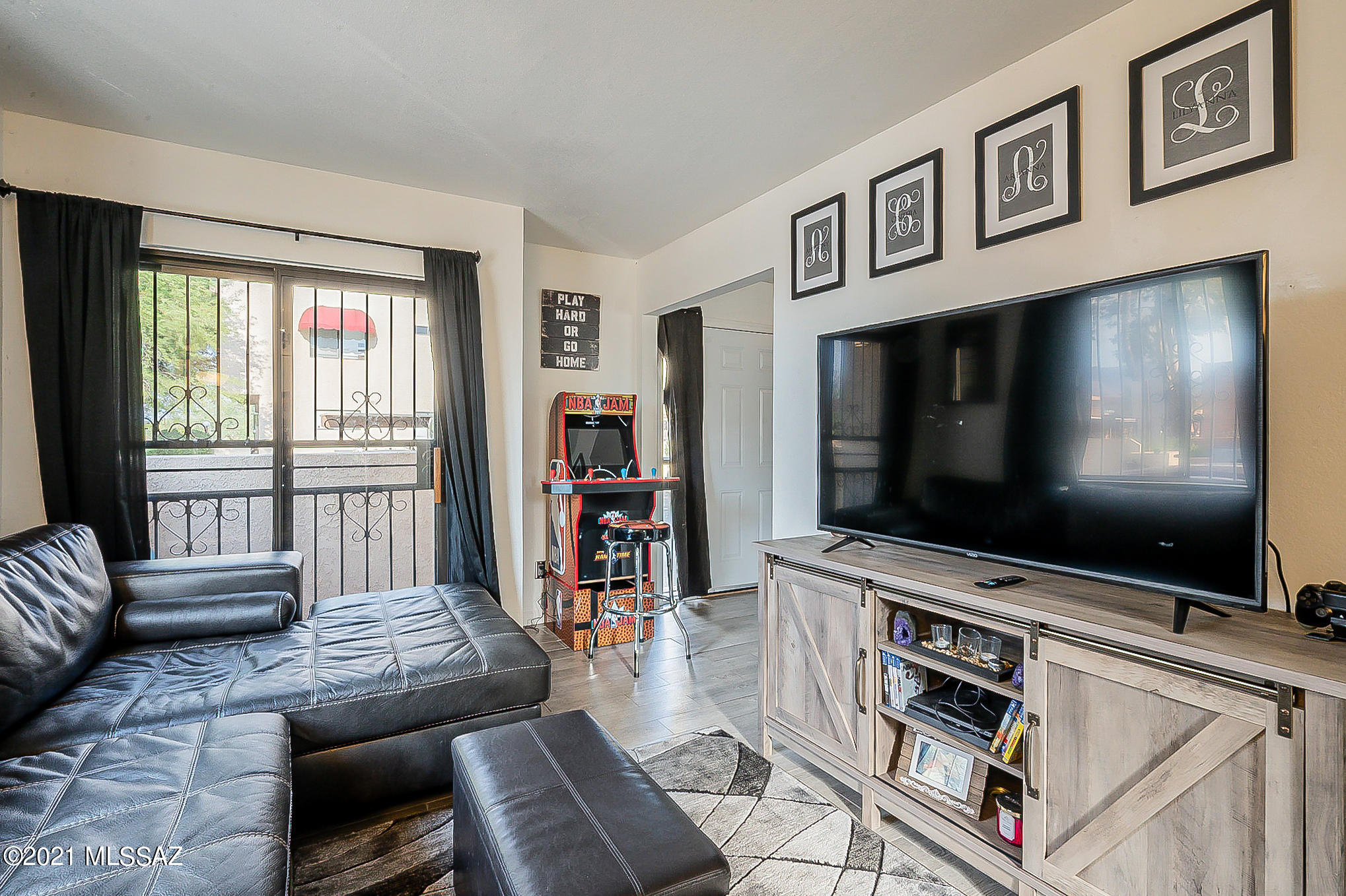 102 East Pastime Road Tucson, AZ 85705 - Photo 6 of 28