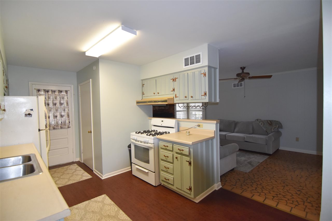 2977 East Glengarry Road Memphis, TN 38128 - Photo 3 of 23 Gallery Image 3