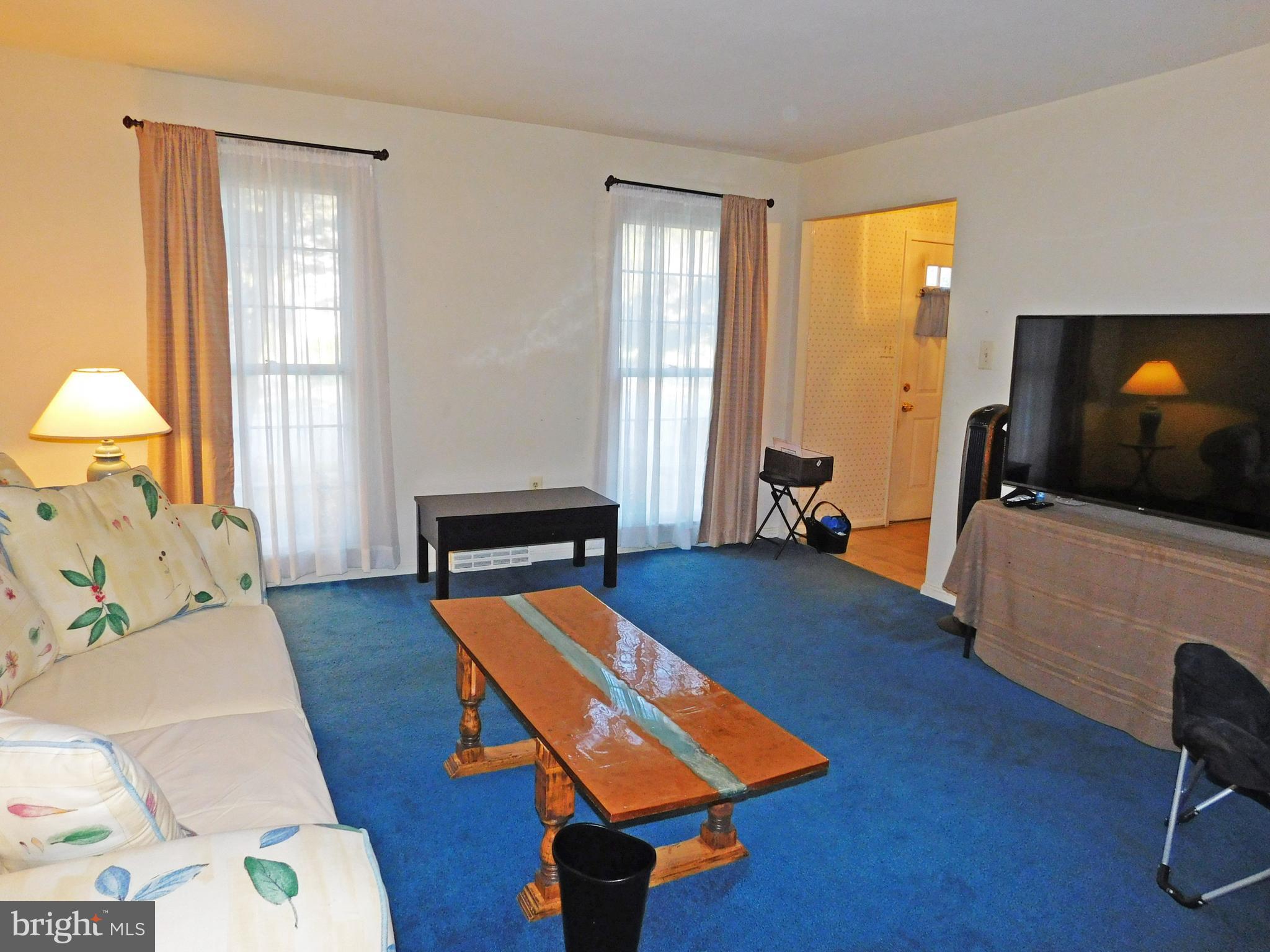 Living Room - view 2