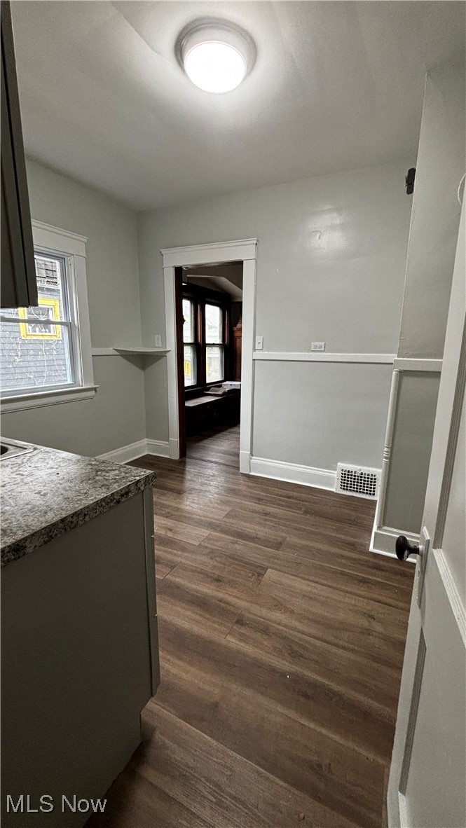 13421 Ashburton Road Cleveland, OH 44110 - Photo 12 of 28 Gallery Image 12