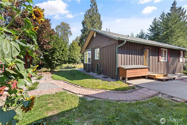 a view of backyard of house