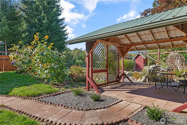 a view of outdoor space