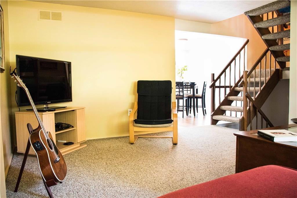 2543 Hunting Ridge Trail Bridgeville, PA 15017 - Photo 4 of 25 Gallery Image 4
