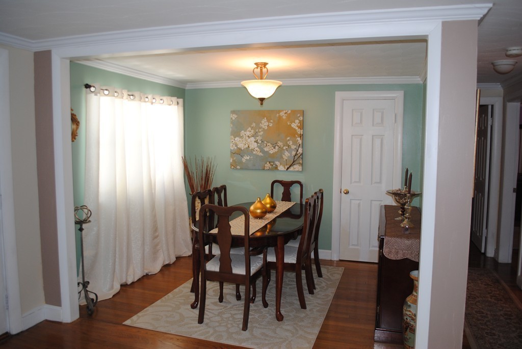 27 Pleasantdale Road Boston, MA 02132 - Photo 5 of 17 Gallery Image 5