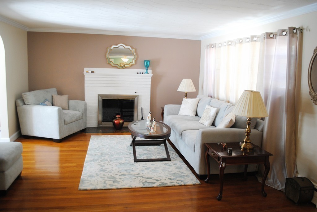 27 Pleasantdale Road Boston, MA 02132 - Photo 7 of 17 Gallery Image 7