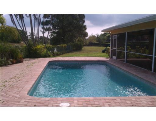6043 Golf Vista Way Boca Raton, FL 33433 - Photo 5 of 8 Exterior Front