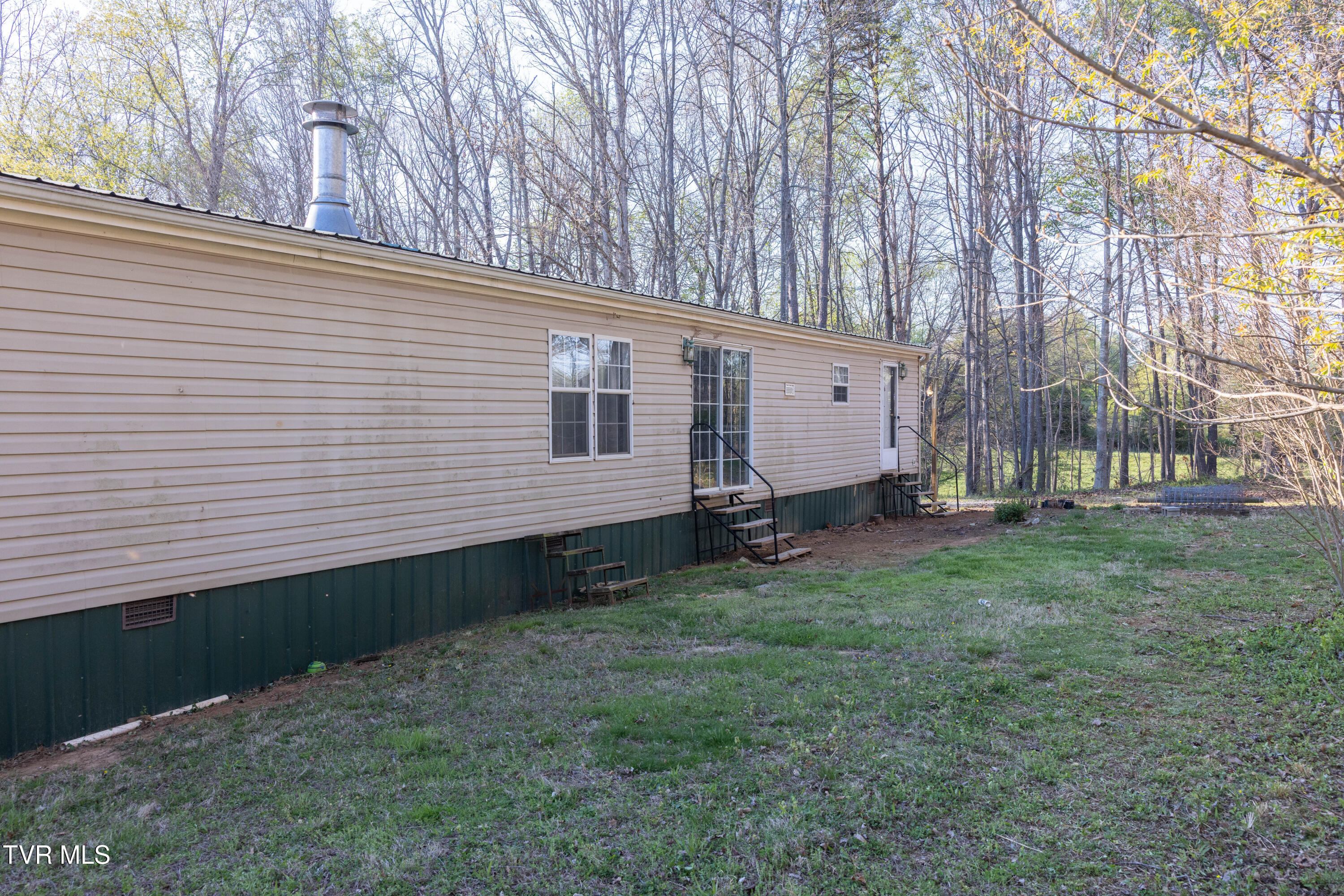 55 Kay Miller Lane Chuckey, TN 37641 - Photo 8 of 38 Back