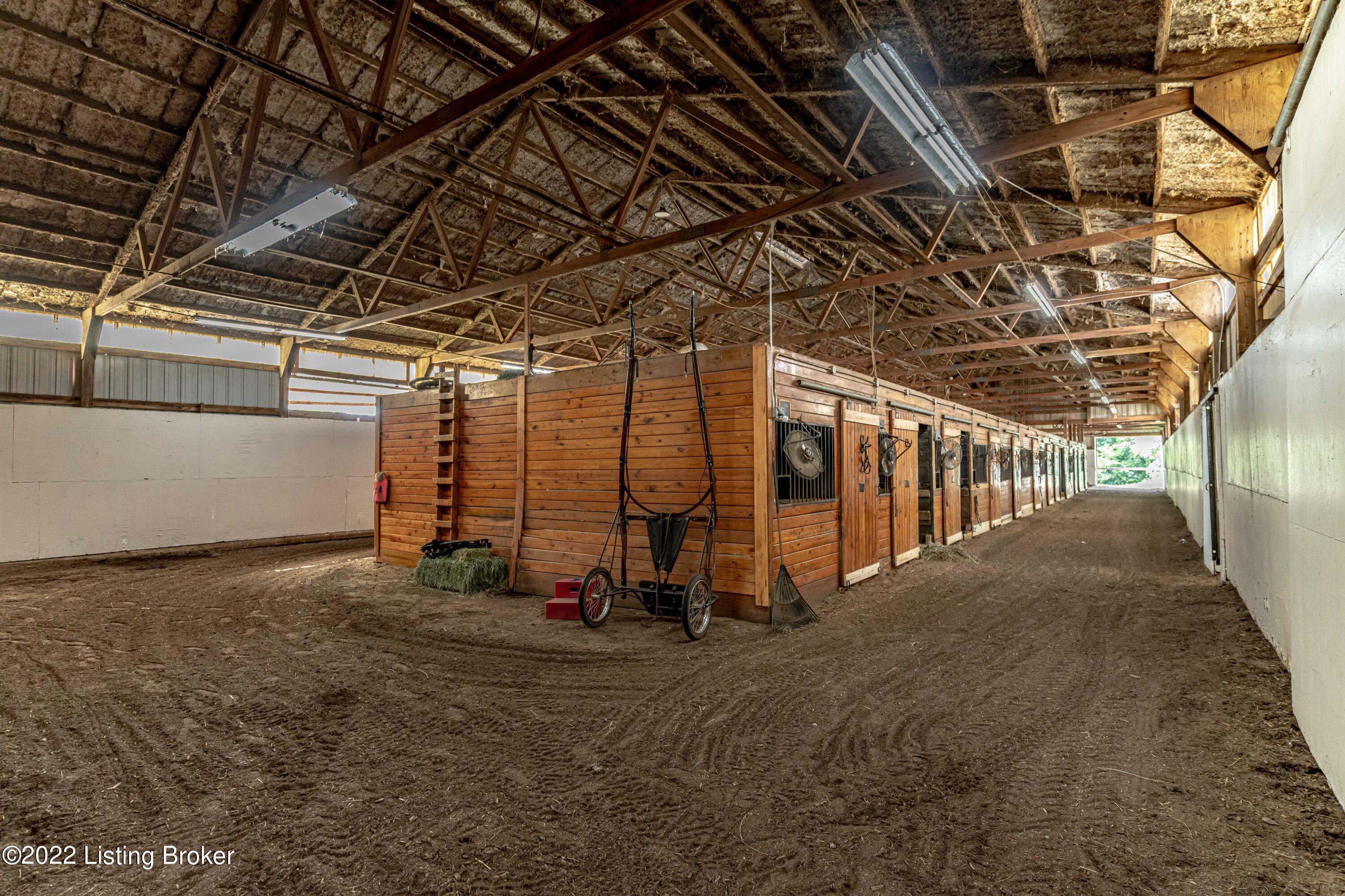 844 Nolan Road Simpsonville, KY 40067 - Photo 14 of 32 DSC01854