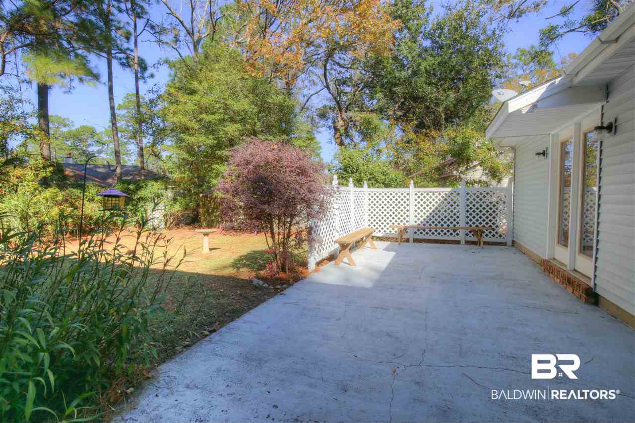 465 Ridgewood Drive Daphne, AL 36526 - Photo 16 of 18 back patio