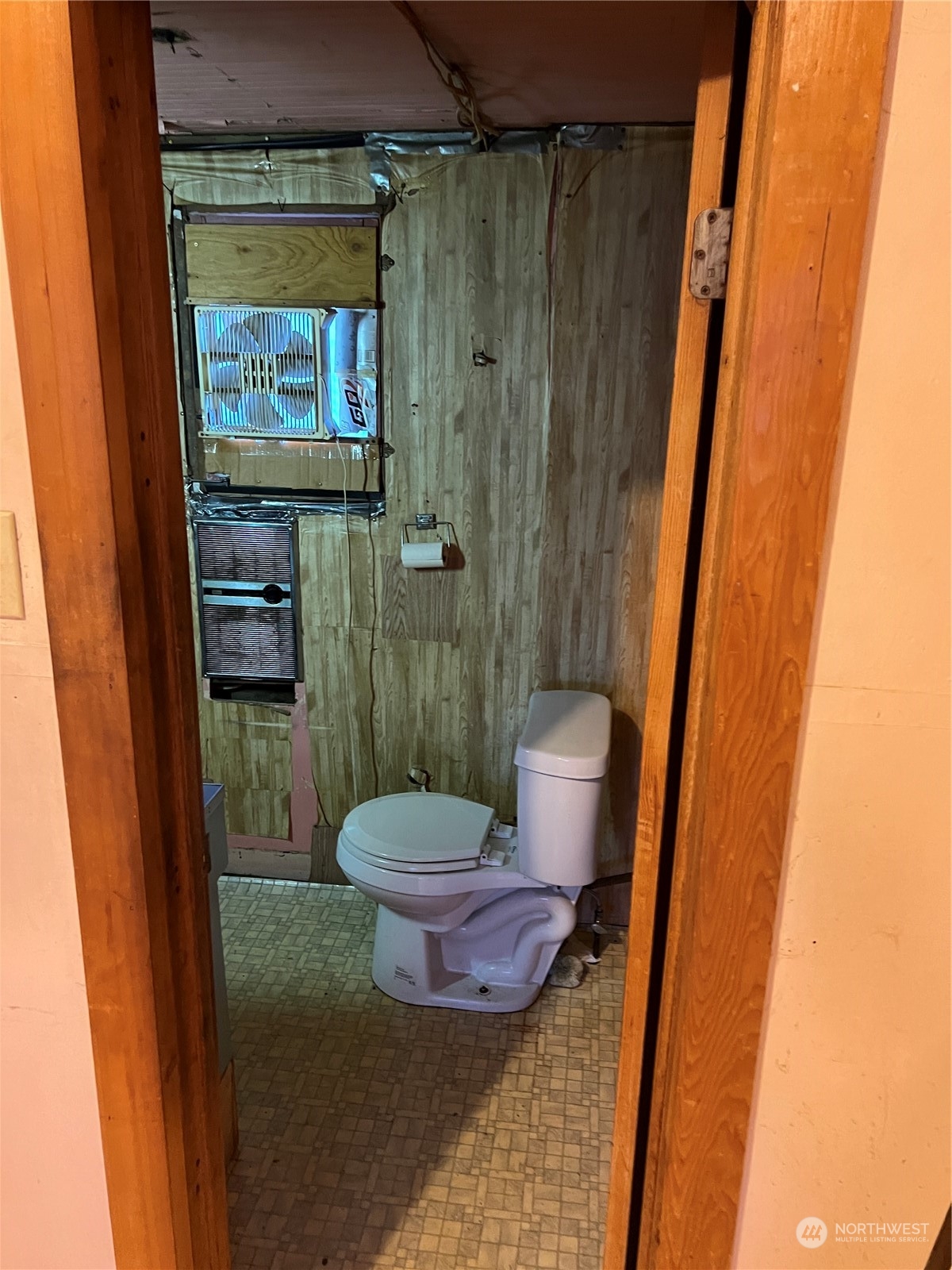 4001 Renton Avenue South Seattle, WA 98108 - Photo 17 of 29 a bathroom with a toilet and a shower