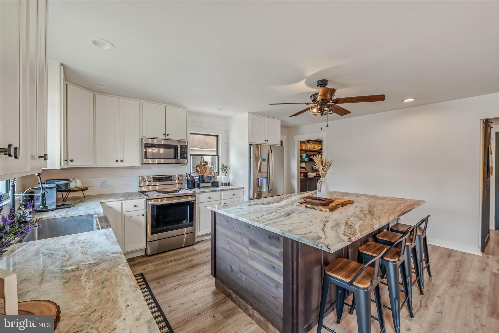 105 Grade Road Falling Waters, WV 25419 - Photo 23 of 96 Kitchen