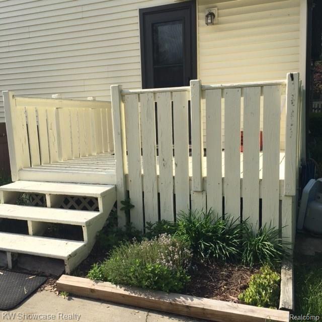 791 Heights Road Lake Orion, MI 48362 - Photo 11 of 26 IMG_1970.JPG