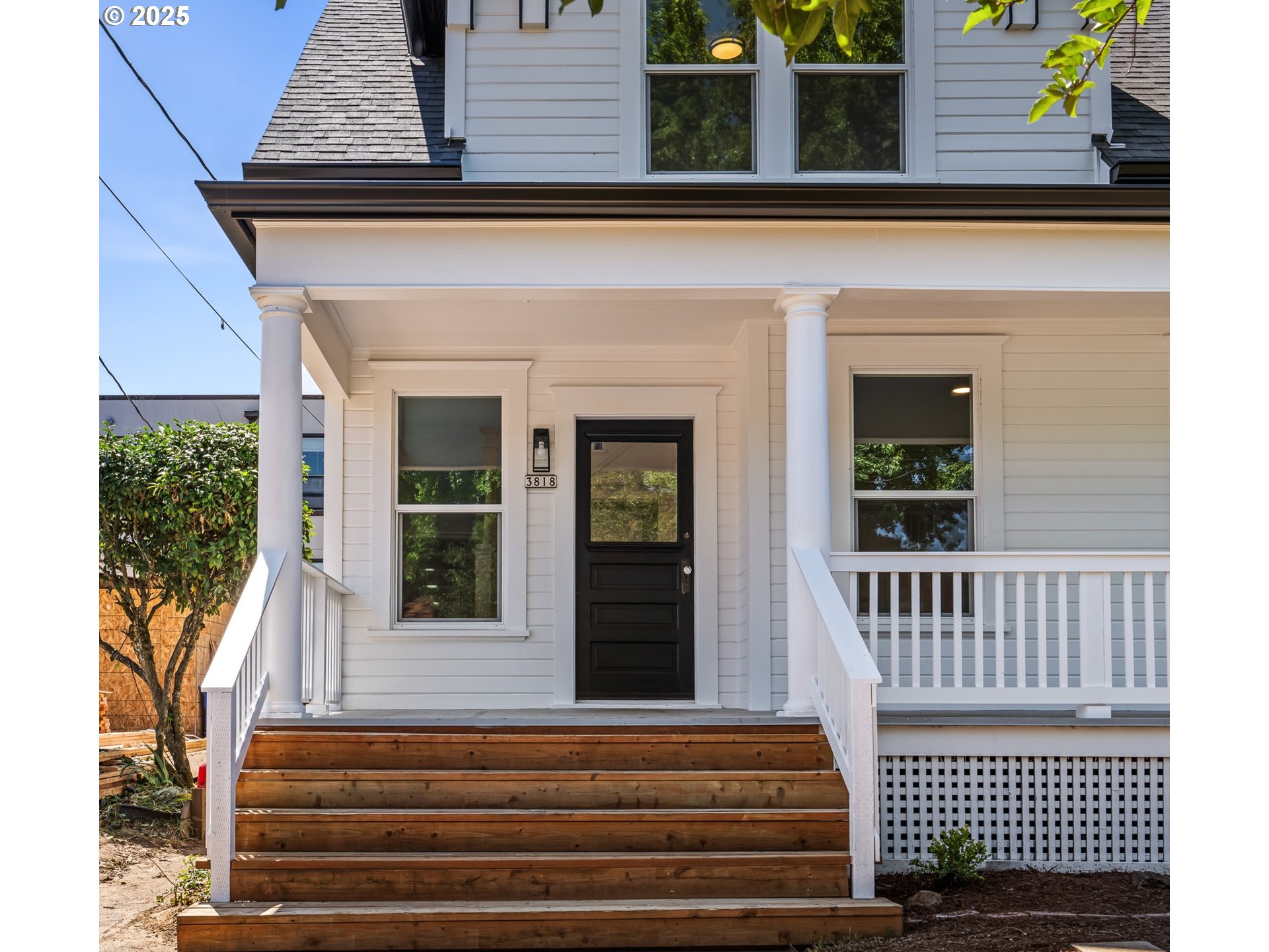 3818 Southeast Morrison Street Portland, OR 97214 - Photo 2 of 16