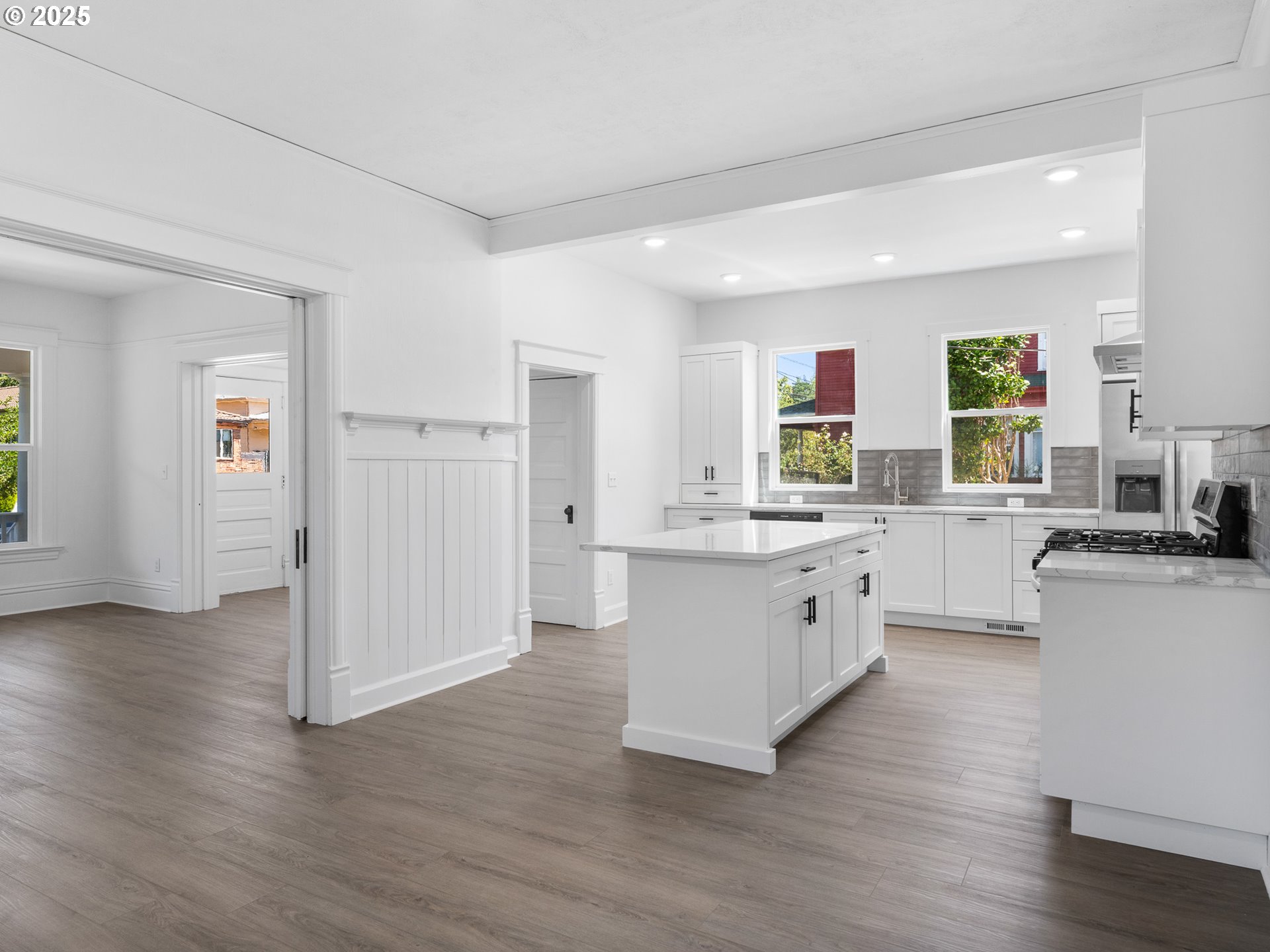 3818 Southeast Morrison Street Portland, OR 97214 - Photo 7 of 16