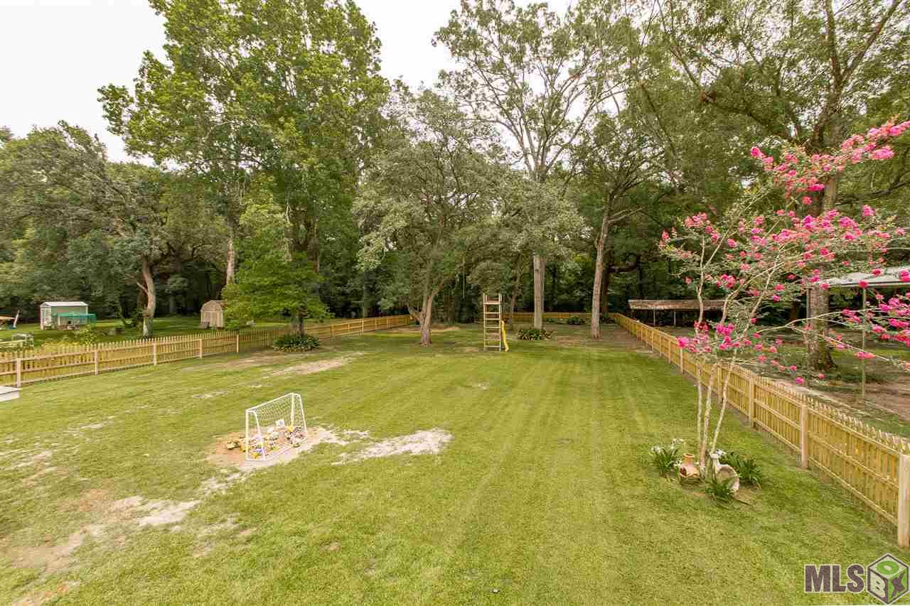 11070 Buxton Road St. Amant, LA 70774 - Photo 3 of 30 Gallery Image 3