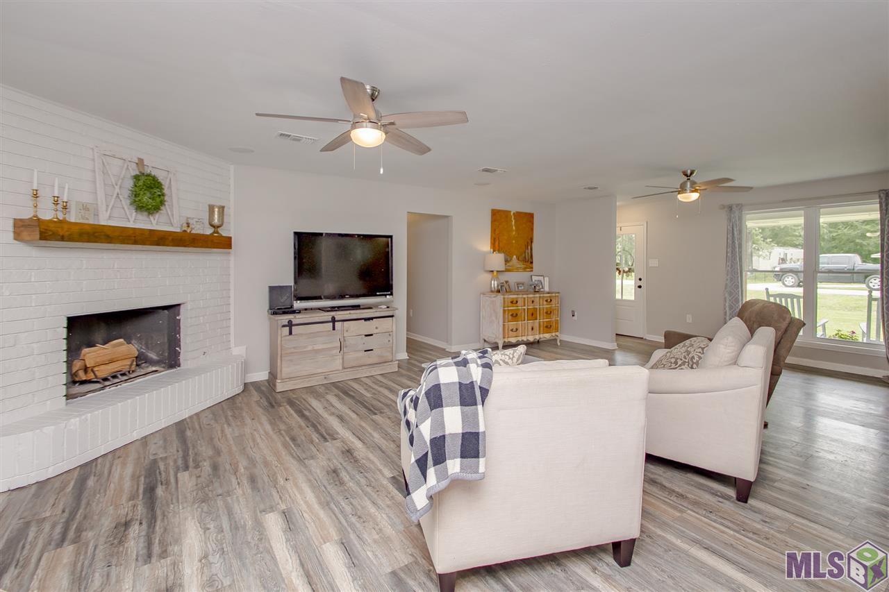 11070 Buxton Road St. Amant, LA 70774 - Photo 6 of 30 Gallery Image 6