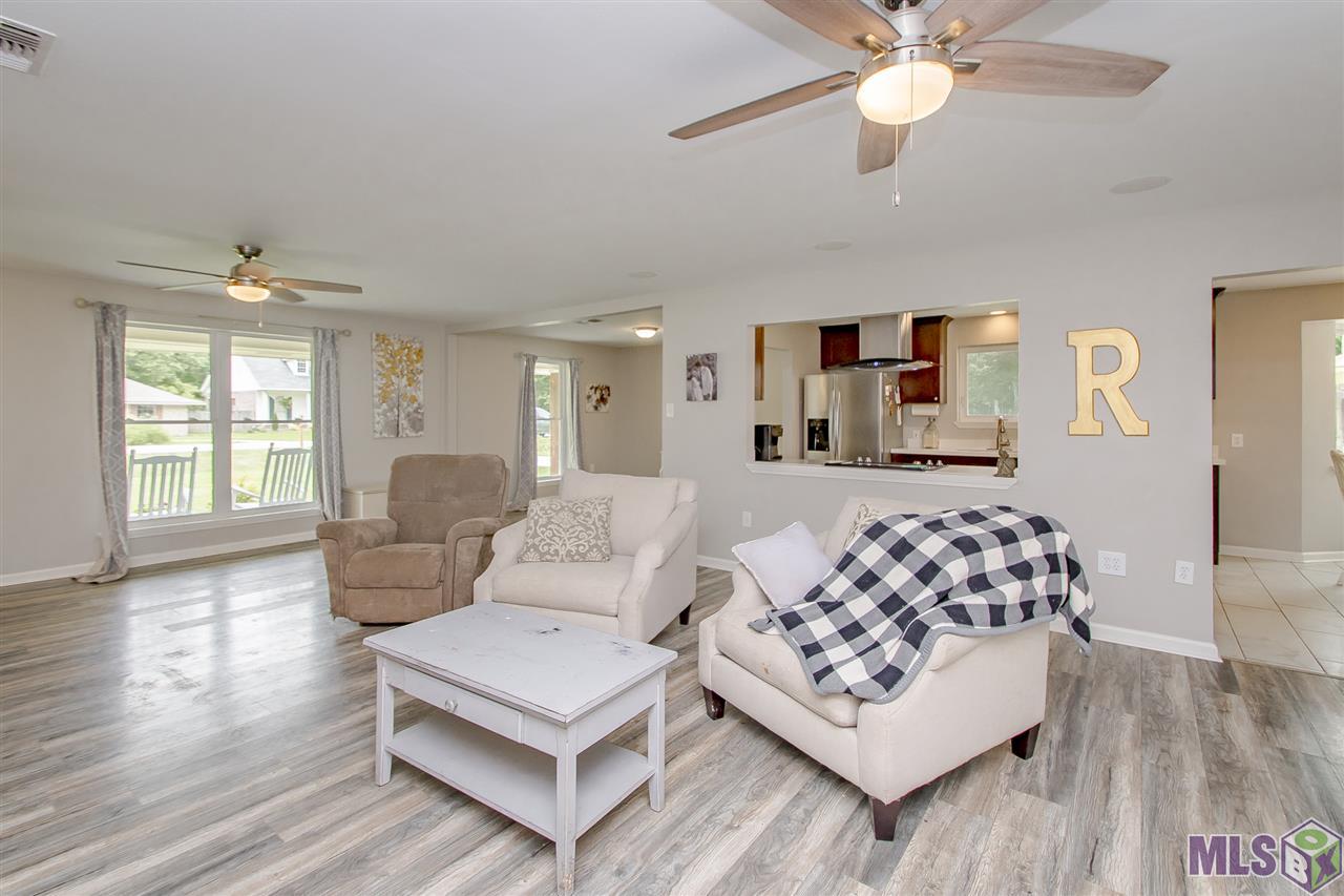 11070 Buxton Road St. Amant, LA 70774 - Photo 7 of 30 Gallery Image 7