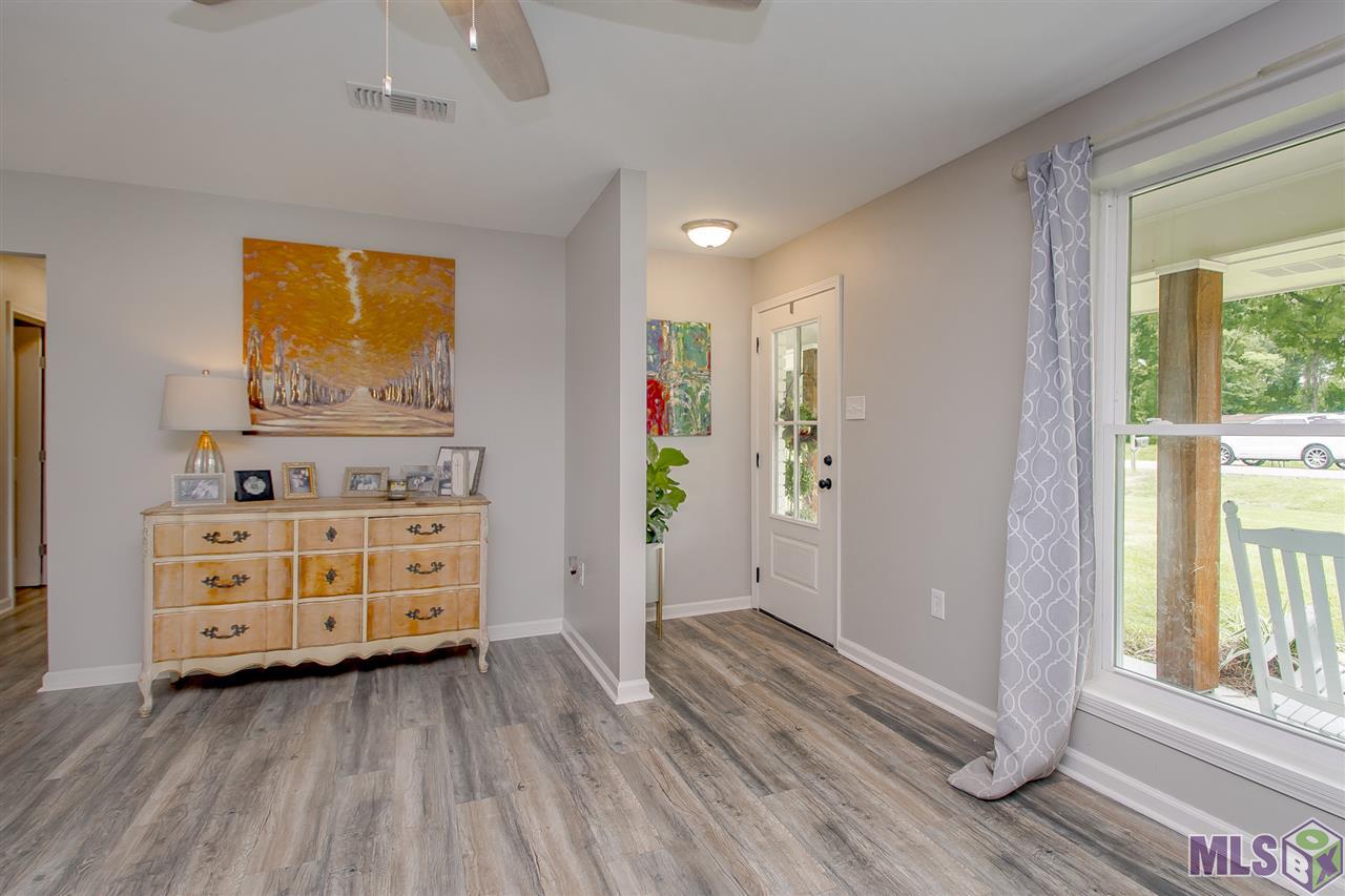 11070 Buxton Road St. Amant, LA 70774 - Photo 9 of 30 Gallery Image 9