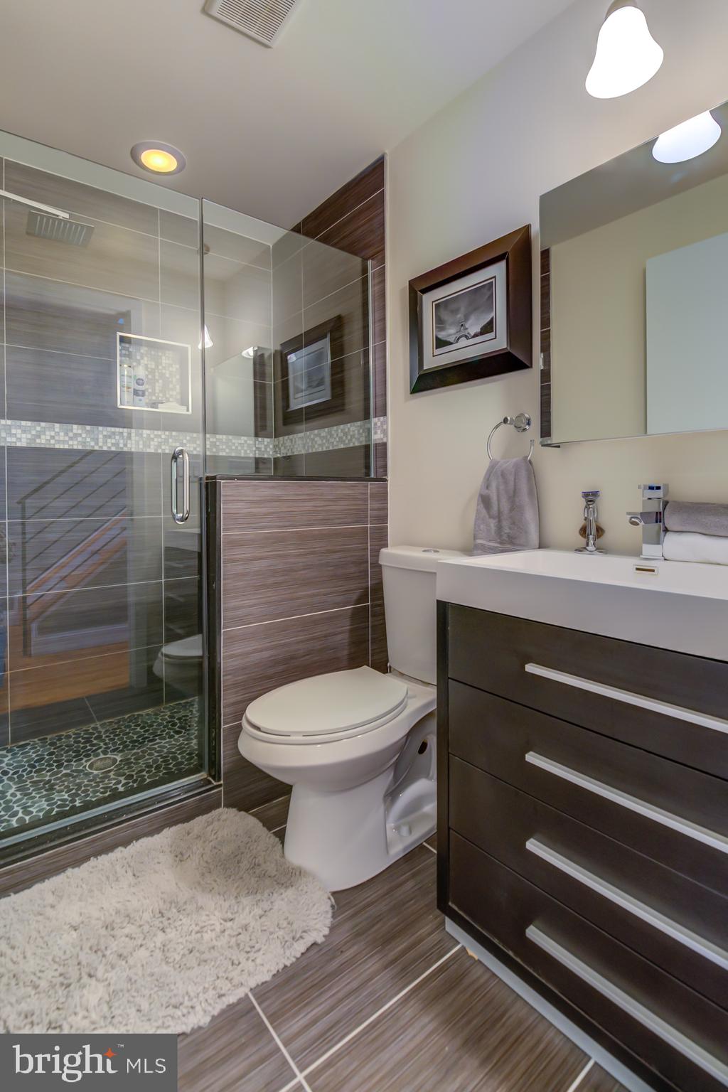 1908 Cambridge Street, Unit A Philadelphia, PA 19130 - Photo 15 of 26