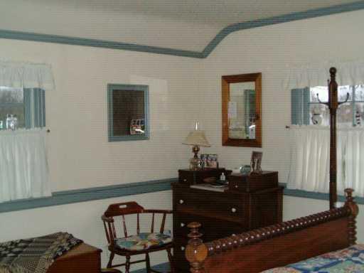 892 Old Hickory Road Mt. Lebanon, PA 15243 - Photo 5 of 8 Other.