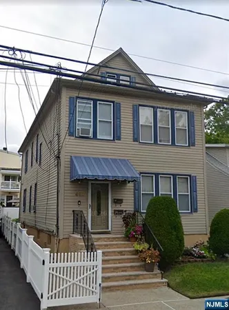 $2,400 | 440-442 East 35th Street, Unit 440, Paterson, NJ 07504
