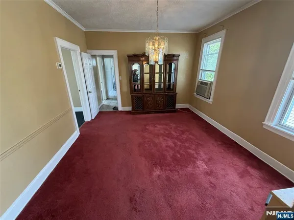 $2,600 | 440-442 East 35th Street, Unit 440, Paterson, NJ 07504