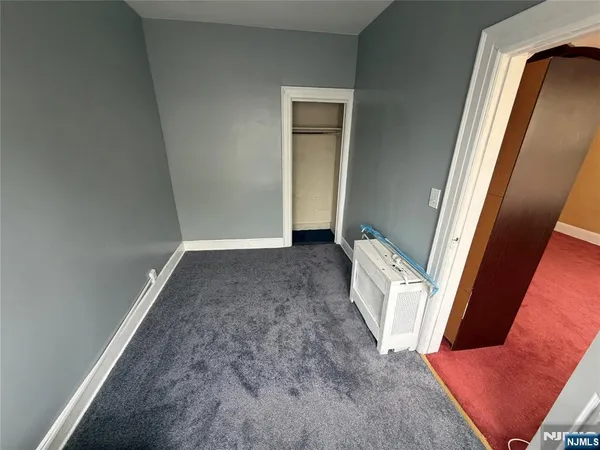 $2,600 | 440-442 East 35th Street, Unit 440, Paterson, NJ 07504