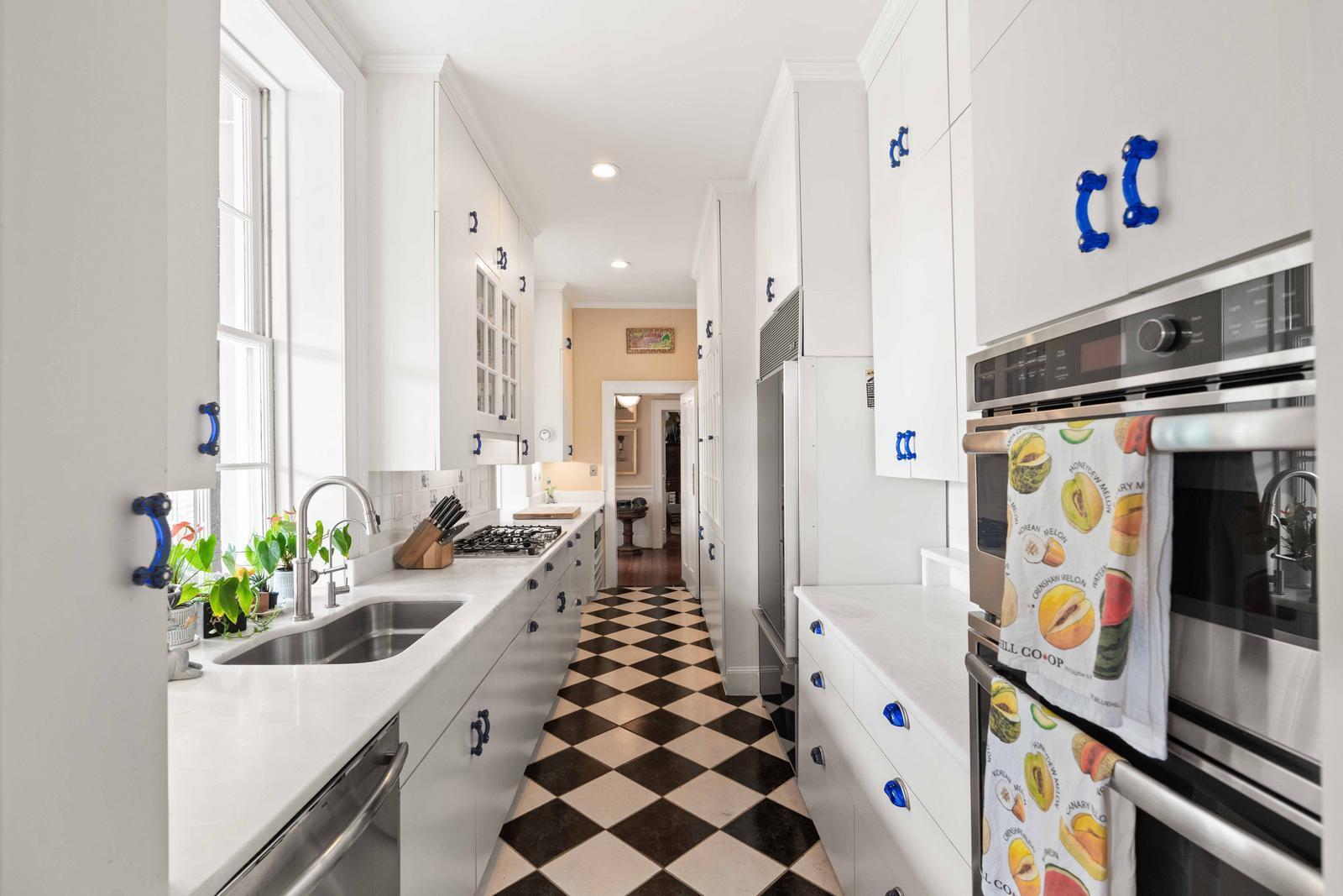 5 Legare Street, Unit C Charleston, SC 29401 - Photo 14 of 46 21