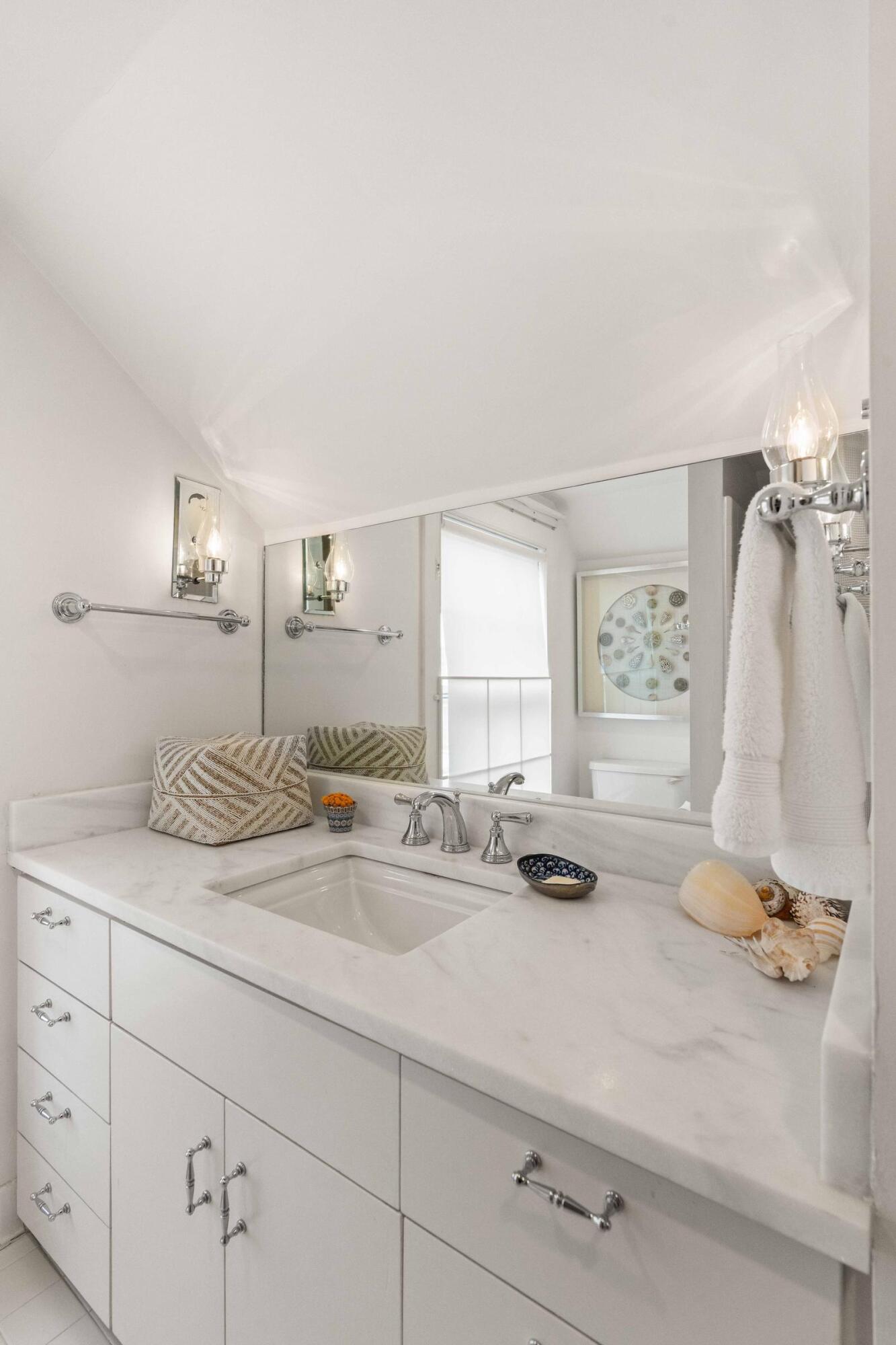 5 Legare Street, Unit C Charleston, SC 29401 - Photo 42 of 46 55