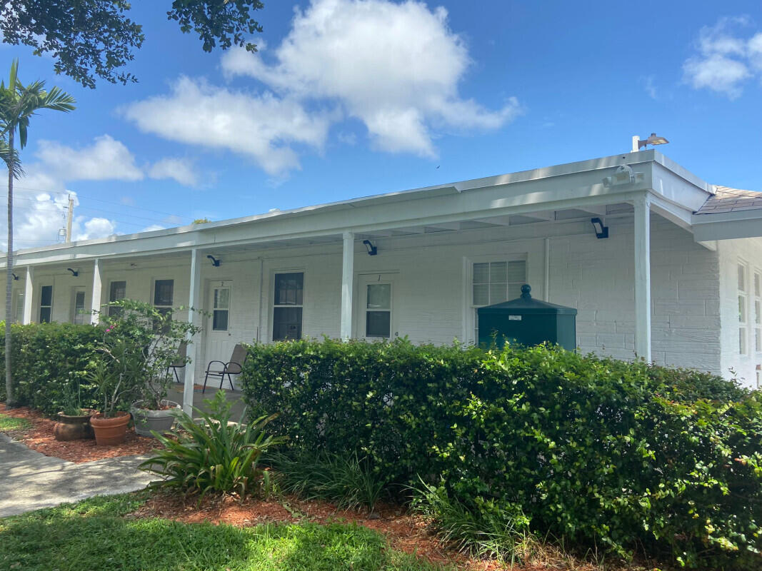3000 Northwest 5th Avenue, Unit 18 Boca Raton, FL 33431 - Photo 1 of 15 2