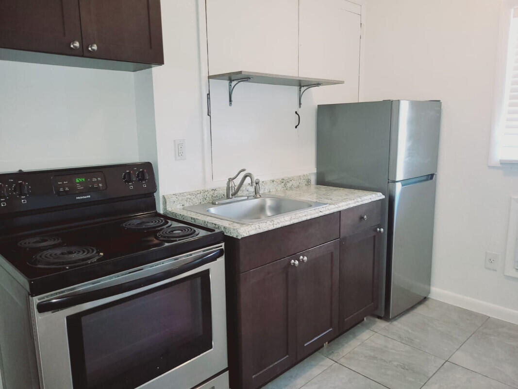 3000 Northwest 5th Avenue, Unit 18 Boca Raton, FL 33431 - Photo 8 of 15 12