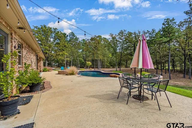 a view of outdoor space yard and patio