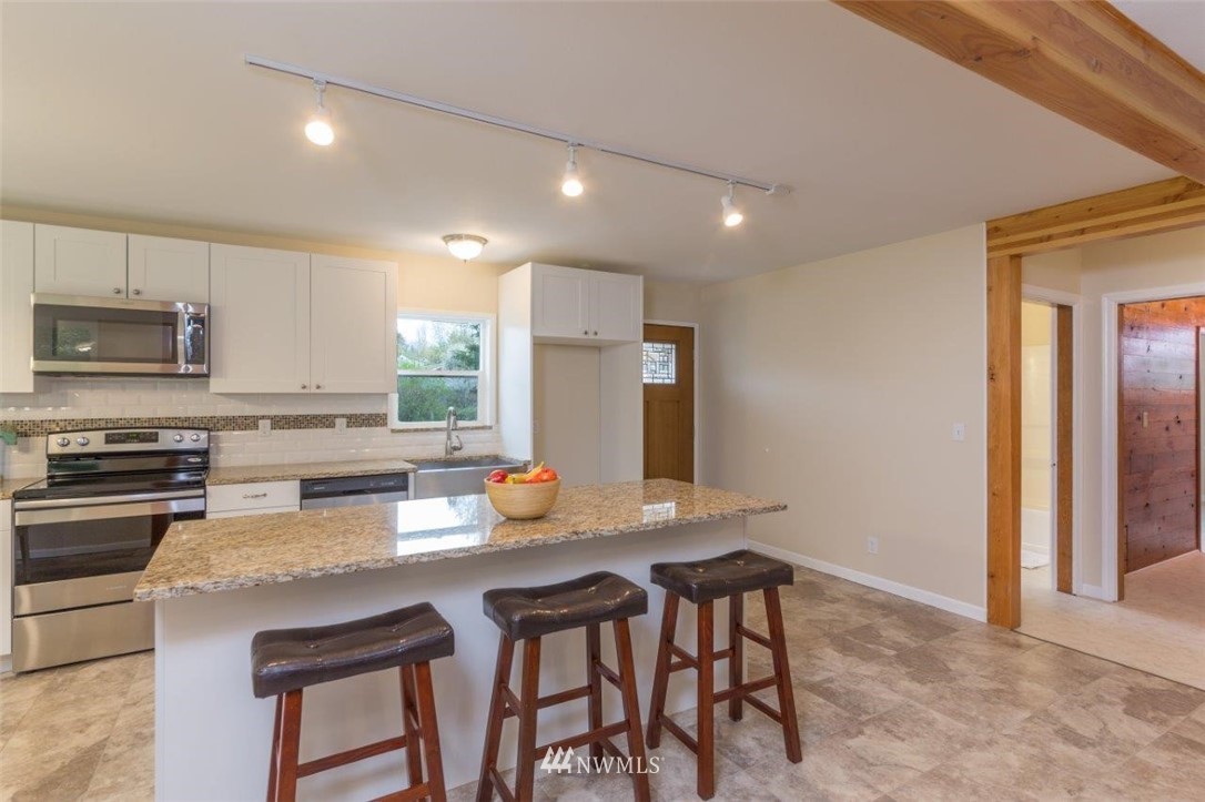 225 Sunnyhill Road West Bremerton, WA 98312 - Photo 13 of 22 Gallery Image 13