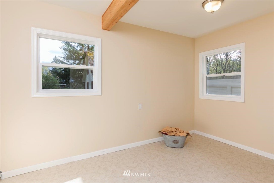 225 Sunnyhill Road West Bremerton, WA 98312 - Photo 16 of 22 Gallery Image 16