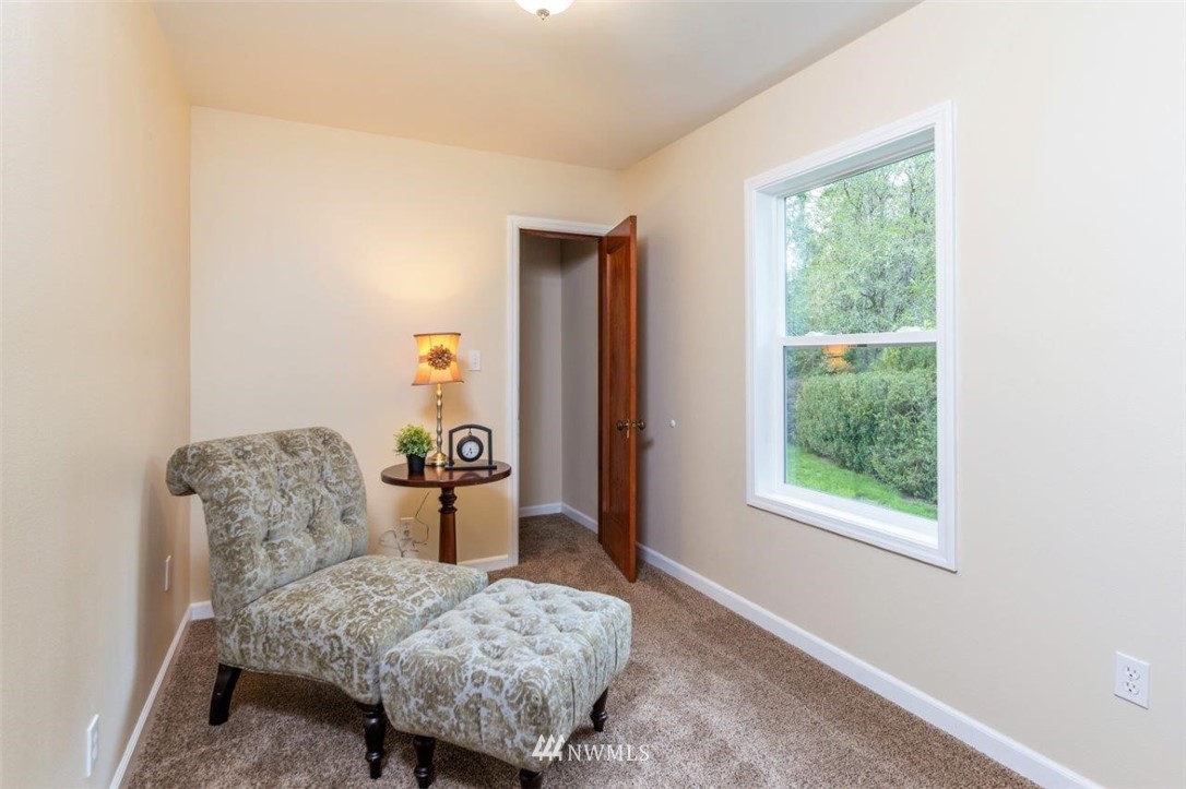 225 Sunnyhill Road West Bremerton, WA 98312 - Photo 7 of 22 Gallery Image 7