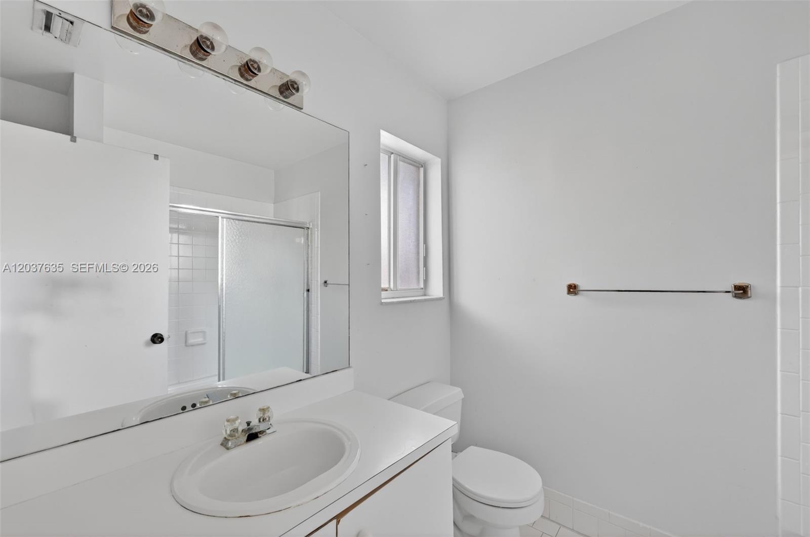 17378 Southwest 139th Court Miami, FL 33177 - Photo 17 of 36