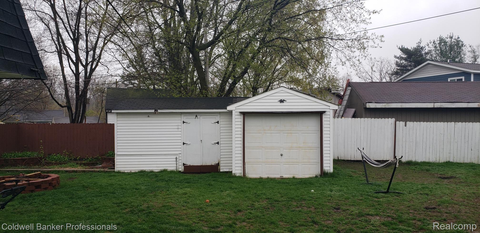 7908 Coyle Road Whitmore Lake, MI 48189 - Photo 47 of 49 20220503_174152.jpg