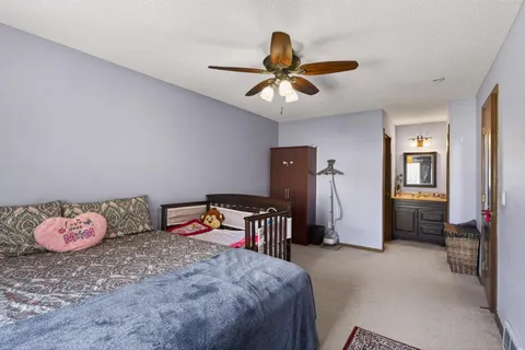 $269,900 | 929 94th Avenue Northeast, Blaine, MN 55434