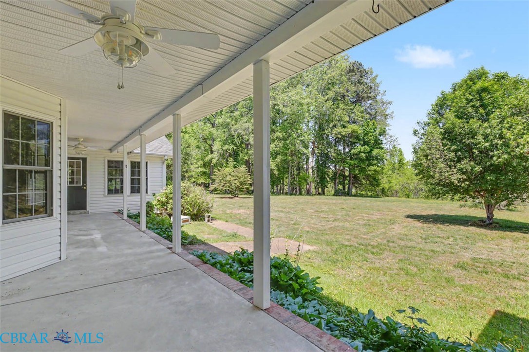 8237 Spring Hill Farm Road East Gloucester, VA 23061 - Photo 32 of 39