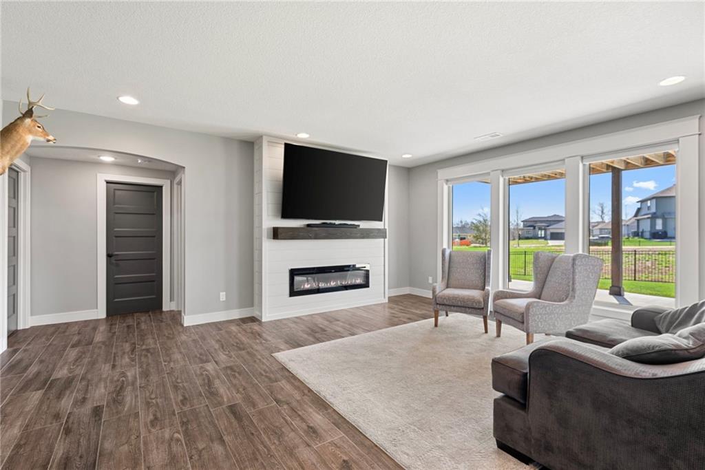 1013 Old Hickory Road Greenwood, MO 64034 - Photo 11 of 50